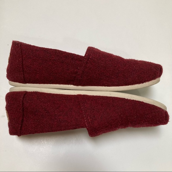 Tom's "Good Vibes" Faux Wool Shoes - Picture 6 of 9